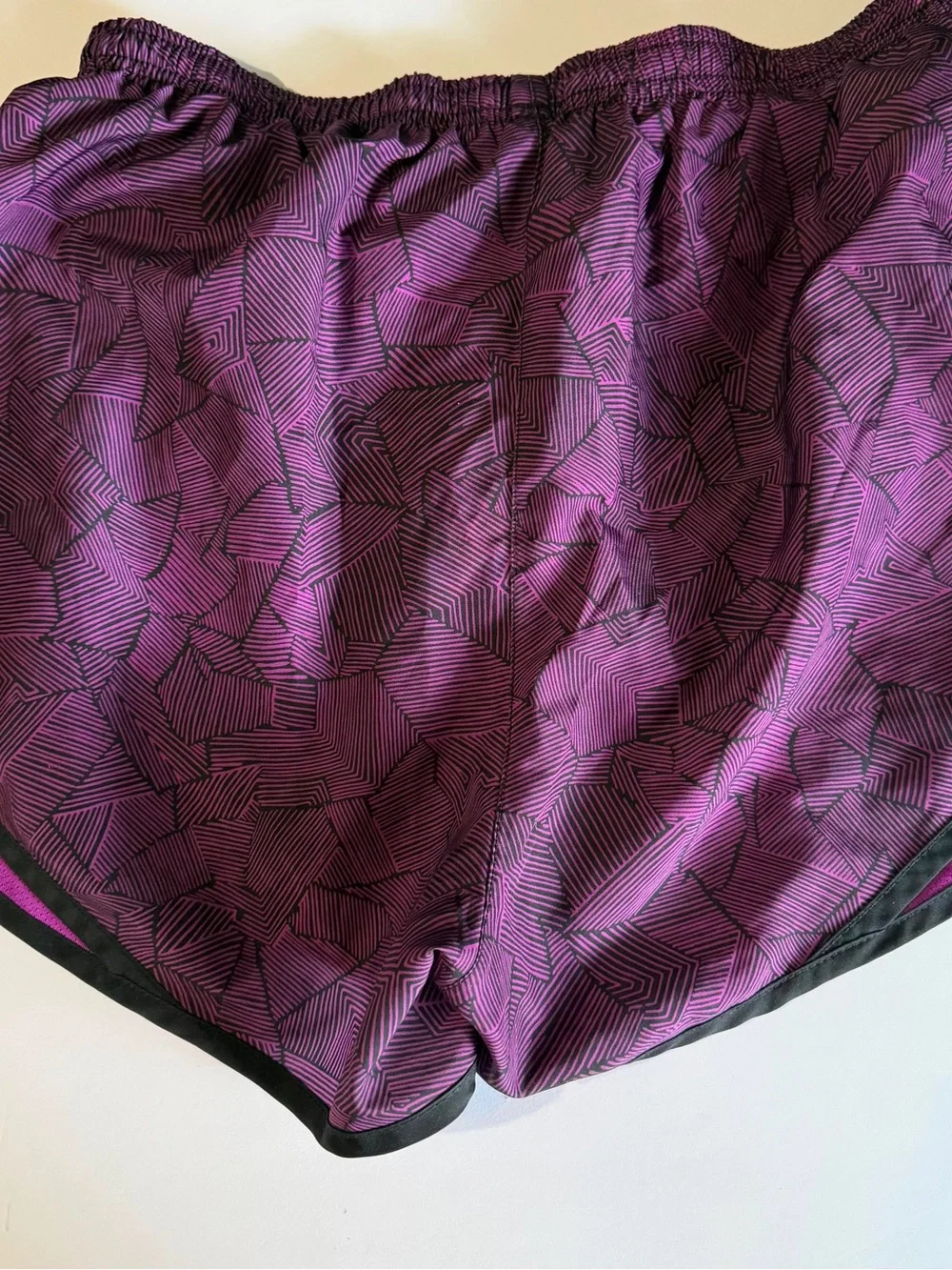 Nike Women's Magenta Geometric Print Athletic Shorts